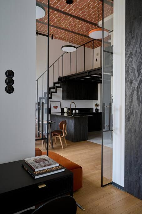 Apartmán Loft Industrialny Przy Bulwarze Staromiejskim Vratislav Exteriér fotografie