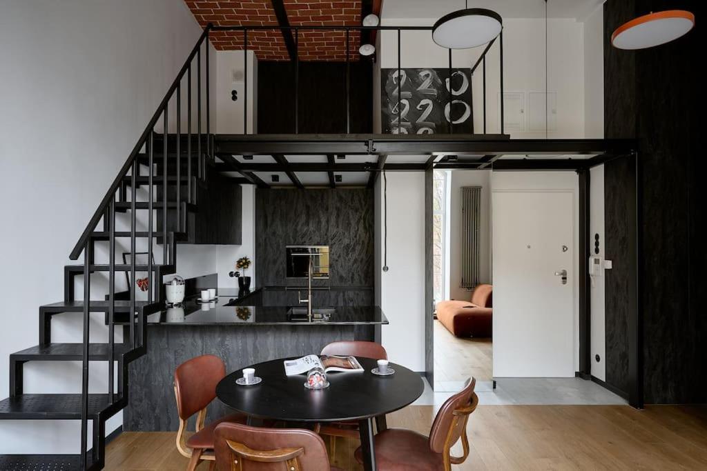 Apartmán Loft Industrialny Przy Bulwarze Staromiejskim Vratislav Exteriér fotografie