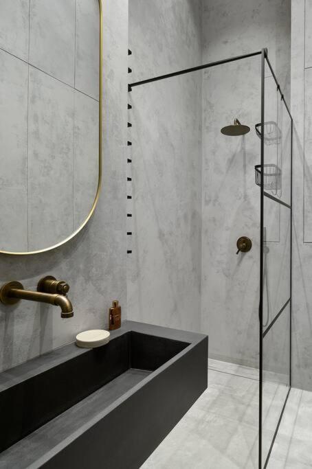 Apartmán Loft Industrialny Przy Bulwarze Staromiejskim Vratislav Exteriér fotografie
