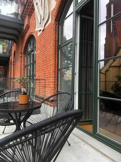 Apartmán Loft Industrialny Przy Bulwarze Staromiejskim Vratislav Exteriér fotografie